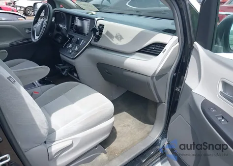 2018 Toyota Sienna Le 8 Passenger из США, поврежденный, VIN 5TDKZ3DC6JS909072